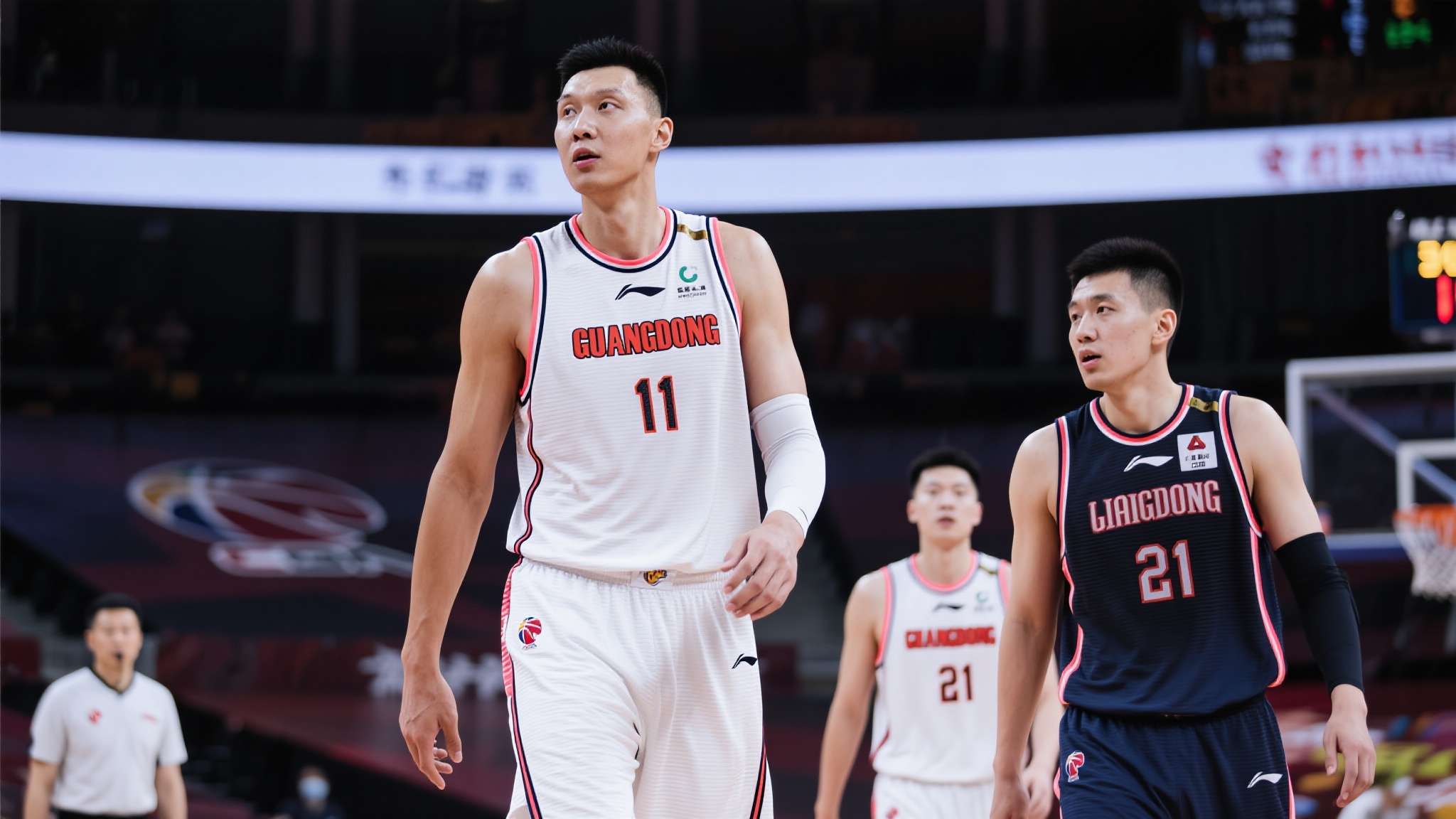 广东男篮主场夺冠12年